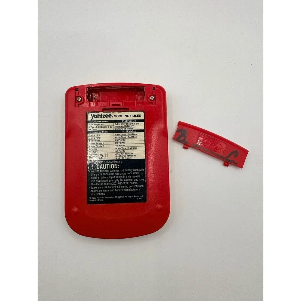 Hasbro Yahtzee Handheld Electronic Game 2002 Gold Battery Operated 04511 TESTED